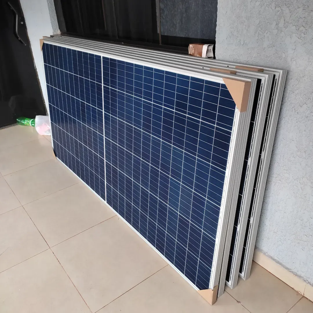 Módulos fotovoltaicos prontos para instalação